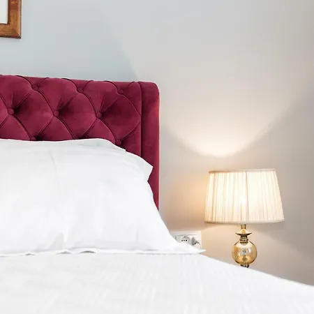 게스트하우스 Karmelita's Place 4*