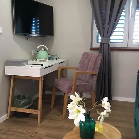 게스트하우스 Karmelita's Place 시베니크