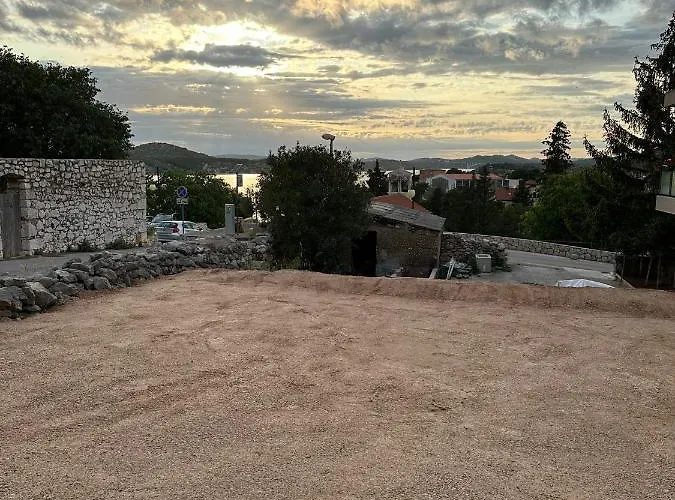 Гостевой дом Karmelita's Place Шибеник