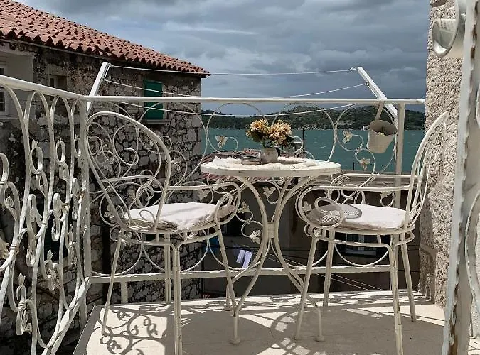 Karmelita's Place 4* Шибеник