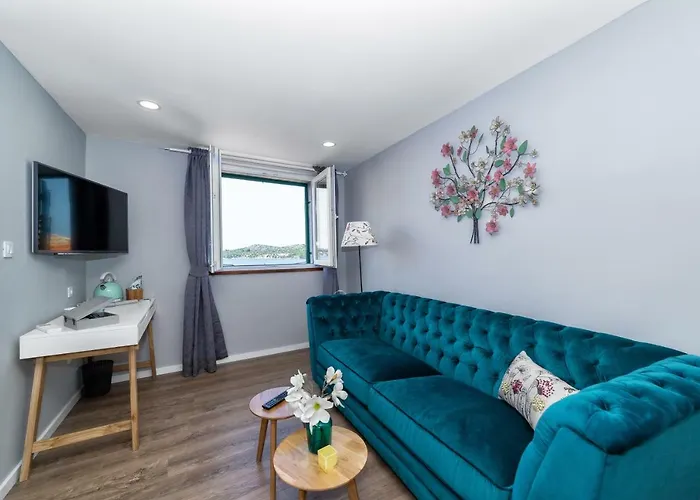 Гостевой дом Karmelita's Place 4*