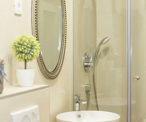 Karmelita's Place 시베니크