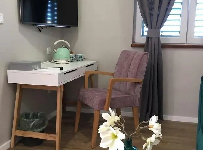 Гостевой дом Karmelita's Place Шибеник